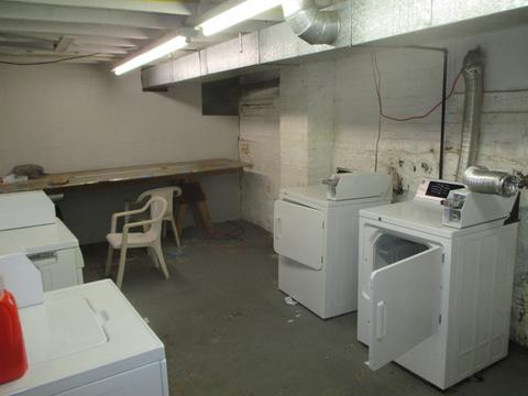 97 Holly St, Springfield, MA 01151 photo 12
