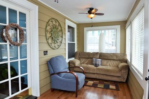 3 Ray St, Beverly, MA 01915 photo 4