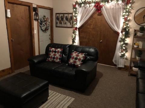 55 Oak St, Springfield, MA 01151 photo 6