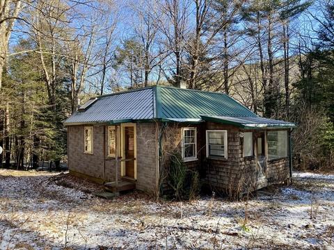 20 Judd Rd, Heath, MA 01346 photo 1