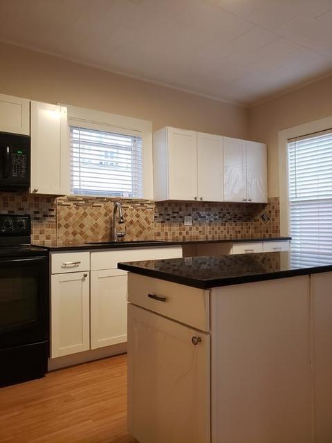 55 Tyler St, Springfield, MA 01109 photo 15