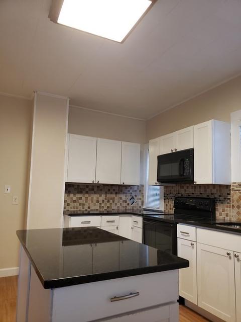 55 Tyler St, Springfield, MA 01109 photo 16