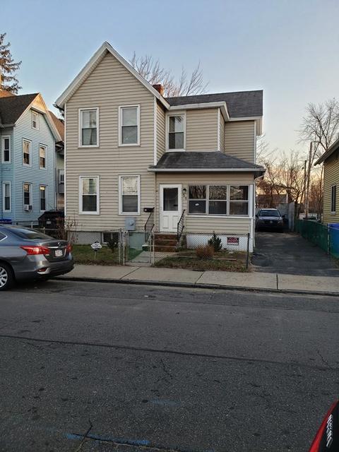 55 Tyler St, Springfield, MA 01109 photo 1
