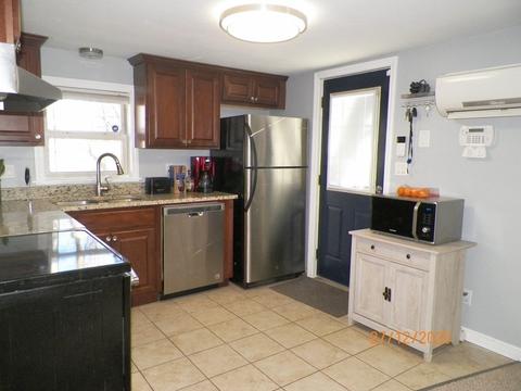 7 Oakview St, Worcester, MA 01605 photo 8