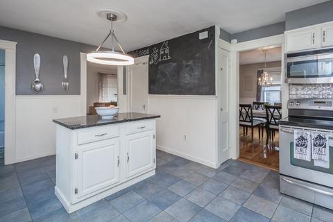 10 Ashburnham St, Worcester, MA 01605 photo 15