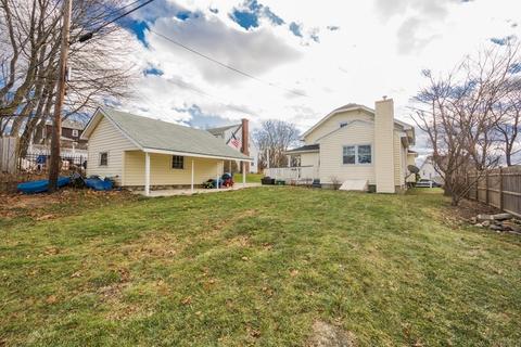 10 Ashburnham St, Worcester, MA 01605 photo 3