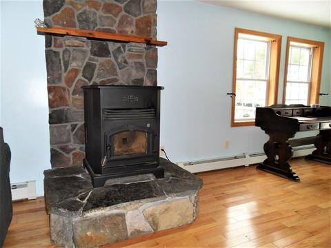 11 Progress Ave, Dudley, MA 01571 photo 9