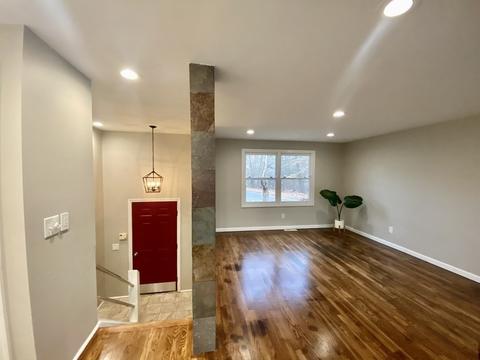208 Wrentham Rd, Springfield, MA 01119 photo 4