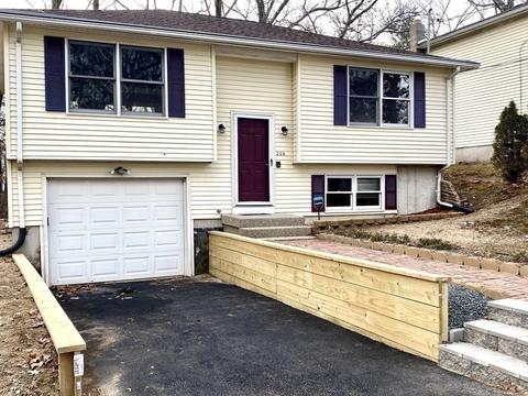 208 Wrentham Rd, Springfield, MA 01119 photo 1
