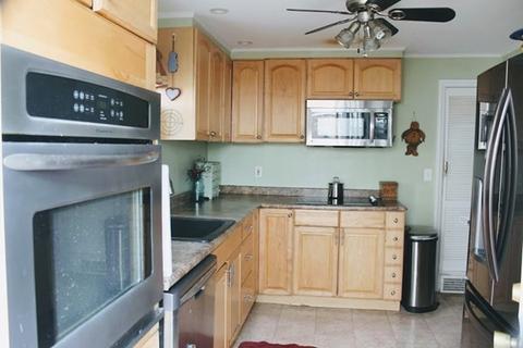 12 Thayer St, Worcester, MA 01603 photo 2