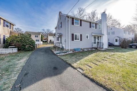 139 Abbott St, Springfield, MA 01118 photo 3