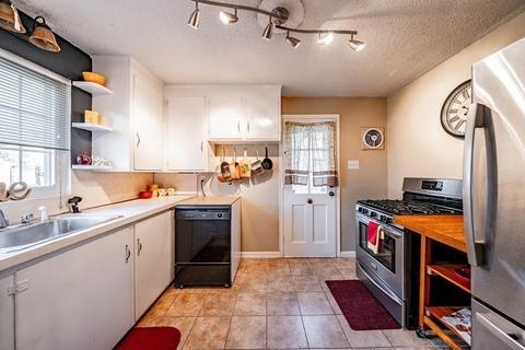 139 Abbott St, Springfield, MA 01118 photo 1