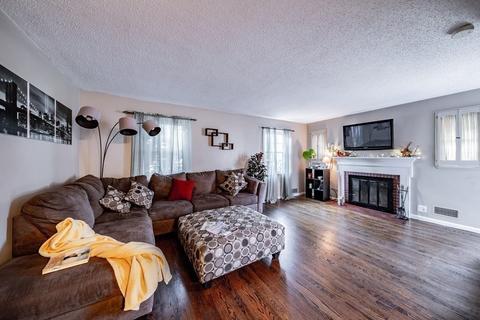 139 Abbott St, Springfield, MA 01118 photo 4