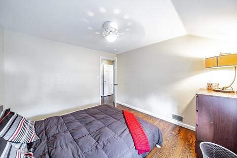 139 Abbott St, Springfield, MA 01118 photo 23
