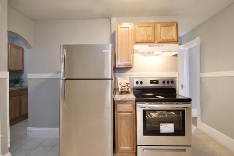 387 Page Blvd, Springfield, MA 01104 photo 9