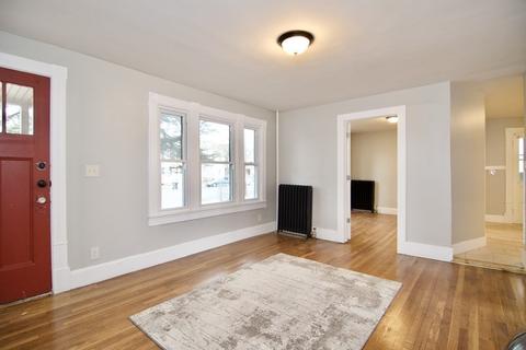 387 Page Blvd, Springfield, MA 01104 photo 3