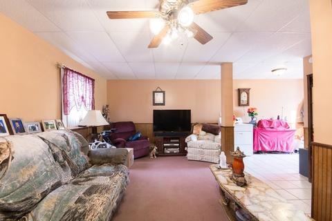 25 Eddy St, Fall River, MA 02723 photo 7