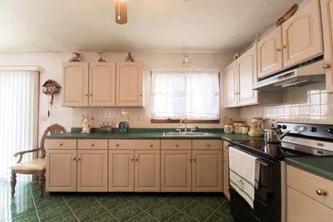 25 Eddy St, Fall River, MA 02723 photo 18