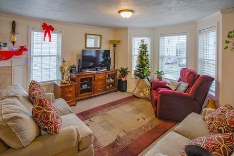 42 Honeysuckle Rd, Worcester, MA 01607 photo 4