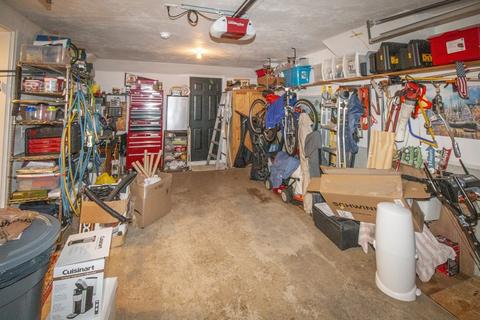 42 Honeysuckle Rd, Worcester, MA 01607 photo 16