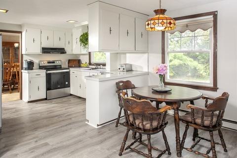 6 Ida Rd, Braintree, MA 02184 photo 2