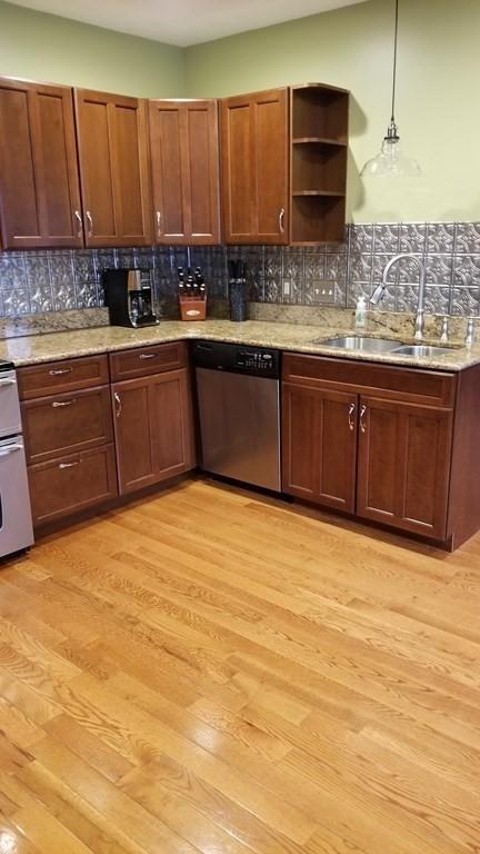 525 Massasoit Rd, Worcester, MA 01604 photo 5