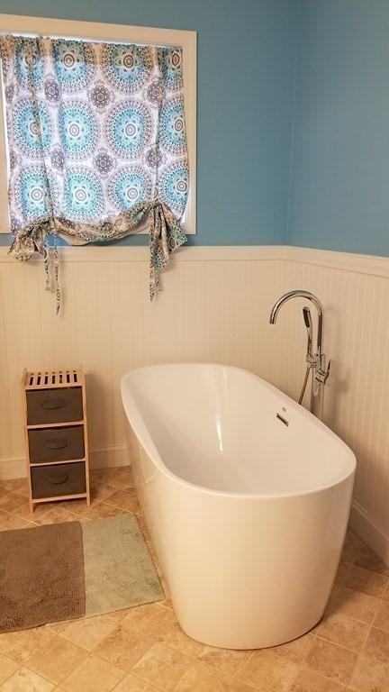 525 Massasoit Rd, Worcester, MA 01604 photo 11