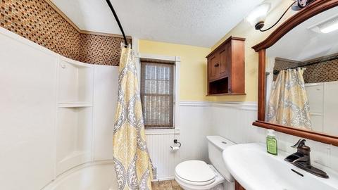 235 Connecticut Ave, Springfield, MA 01104 photo 9