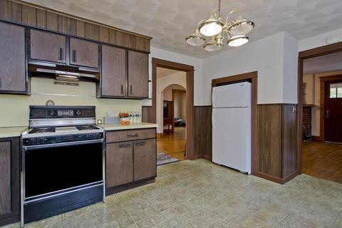 819 Saint James Ave, Springfield, MA 01104 photo 7