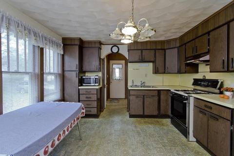 819 Saint James Ave, Springfield, MA 01104 photo 11
