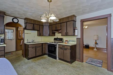 819 Saint James Ave, Springfield, MA 01104 photo 9