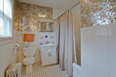 819 Saint James Ave, Springfield, MA 01104 photo 20