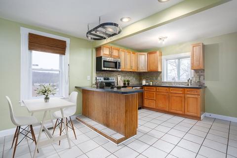 4 Arcadia St, Worcester, MA 01604 photo 3