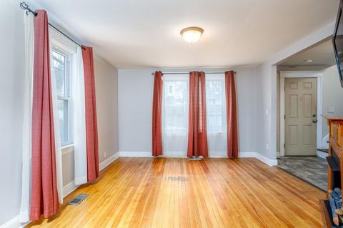 4 Arcadia St, Worcester, MA 01604 photo 11