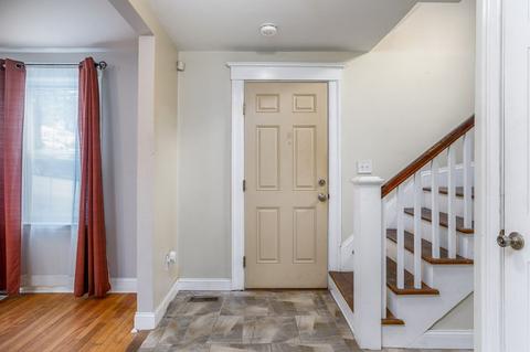 4 Arcadia St, Worcester, MA 01604 photo 8