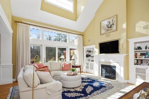 28 Raynor Dr, Hingham, MA 02043 photo 4