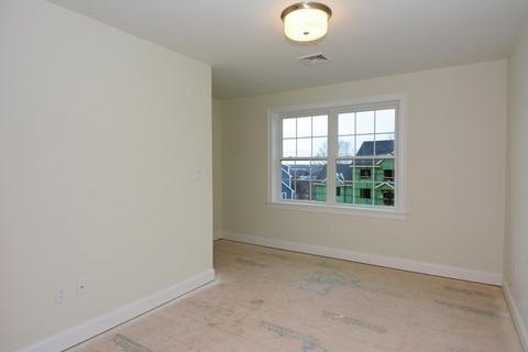 8 Overlook Dr, Danvers, MA 01923 photo 27