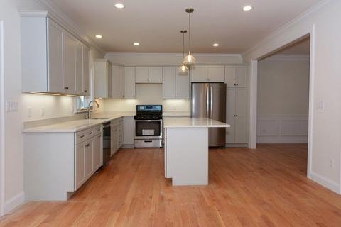 8 Overlook Dr, Danvers, MA 01923 photo 5