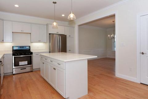 8 Overlook Dr, Danvers, MA 01923 photo 6