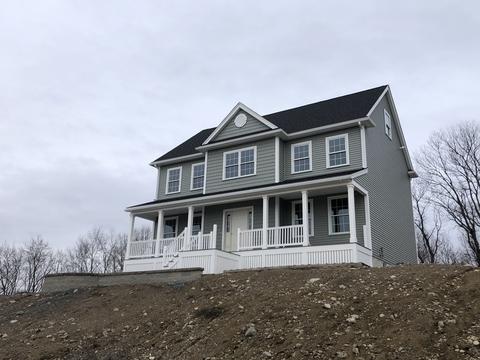 8 Overlook Dr, Danvers, MA 01923 photo 2