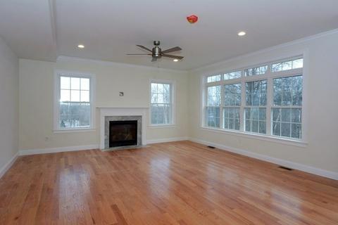 8 Overlook Dr, Danvers, MA 01923 photo 10