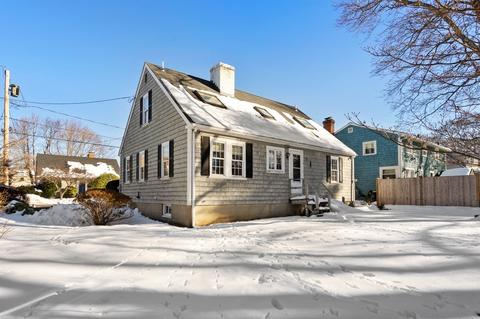 6 Beverly Ave, Marblehead, MA 01945 photo 4