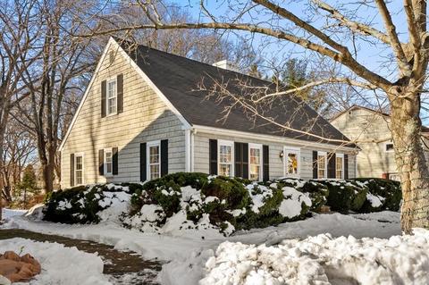 6 Beverly Ave, Marblehead, MA 01945 photo 3