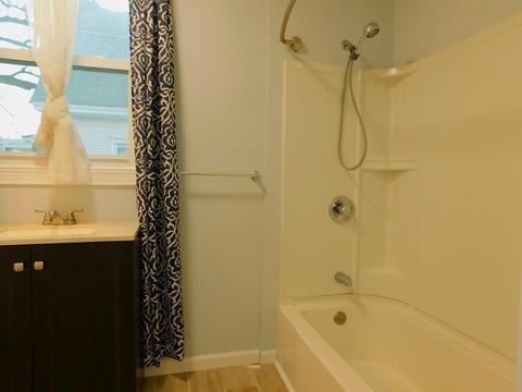 536 Chestnut St, Springfield, MA 01107 photo 10