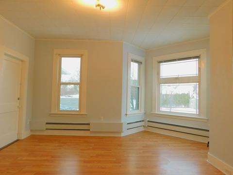 536 Chestnut St, Springfield, MA 01107 photo 6