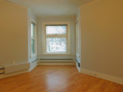 536 Chestnut St, Springfield, MA 01107 photo 7