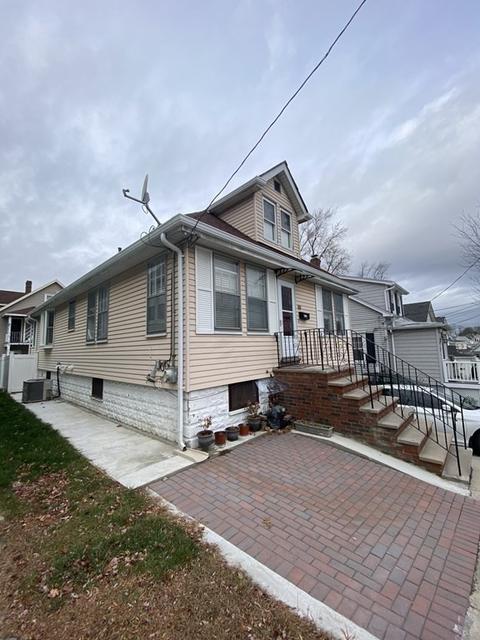 19 Maplewood Ave, Everett, MA 02149 photo 2