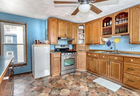 75 Marshall St, Somerville, MA 02145 photo 5