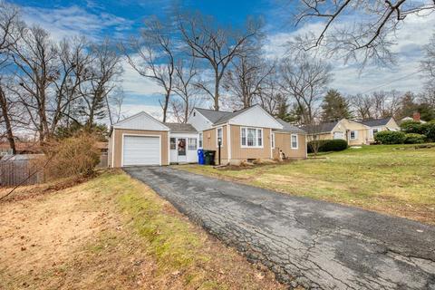 23 Kerry Dr, Springfield, MA 01118 photo 2