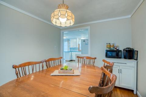 23 Kerry Dr, Springfield, MA 01118 photo 5
